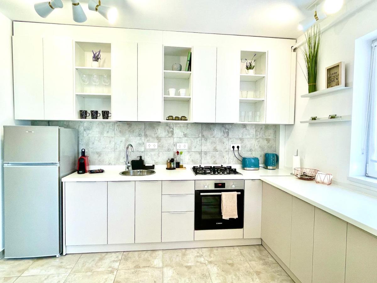 Forest View Apartment Тимишоара Экстерьер фото